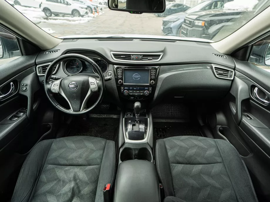Nissan X-Trail 2015