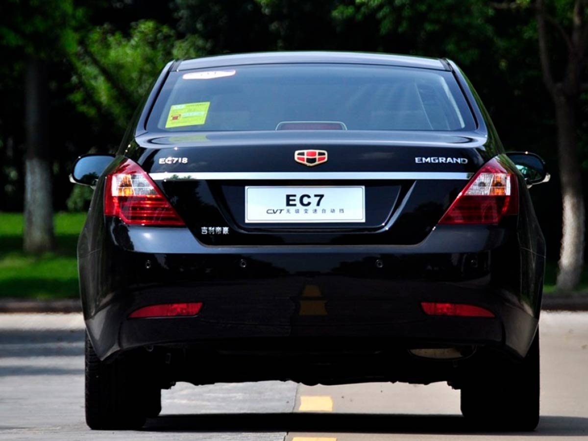 Emgrand EC7 Седан