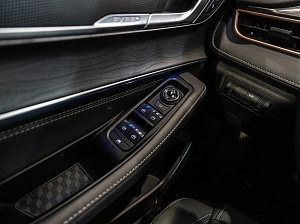Exeed LX Бизнес 1.5 CVT