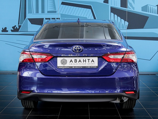 Toyota camry 2021 blue classic
